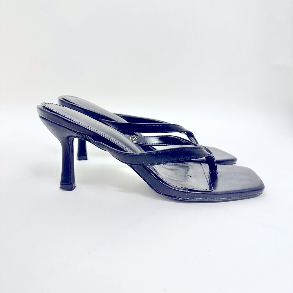 Women’s Kitten Thong Sandal Heels - Gem